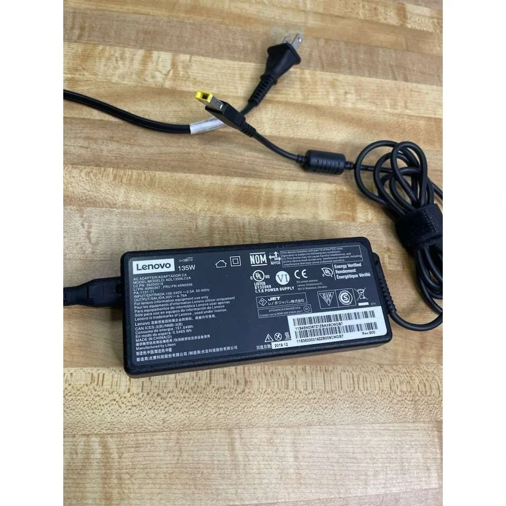 Genuine LENOVO 135W 20V 6.75A ADL135NLC2A 45N0367 45N0556 AC Adapter Charger
